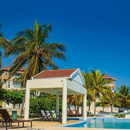 Whispering Seas Oceanfront Suite Ocho Rios Esterno foto