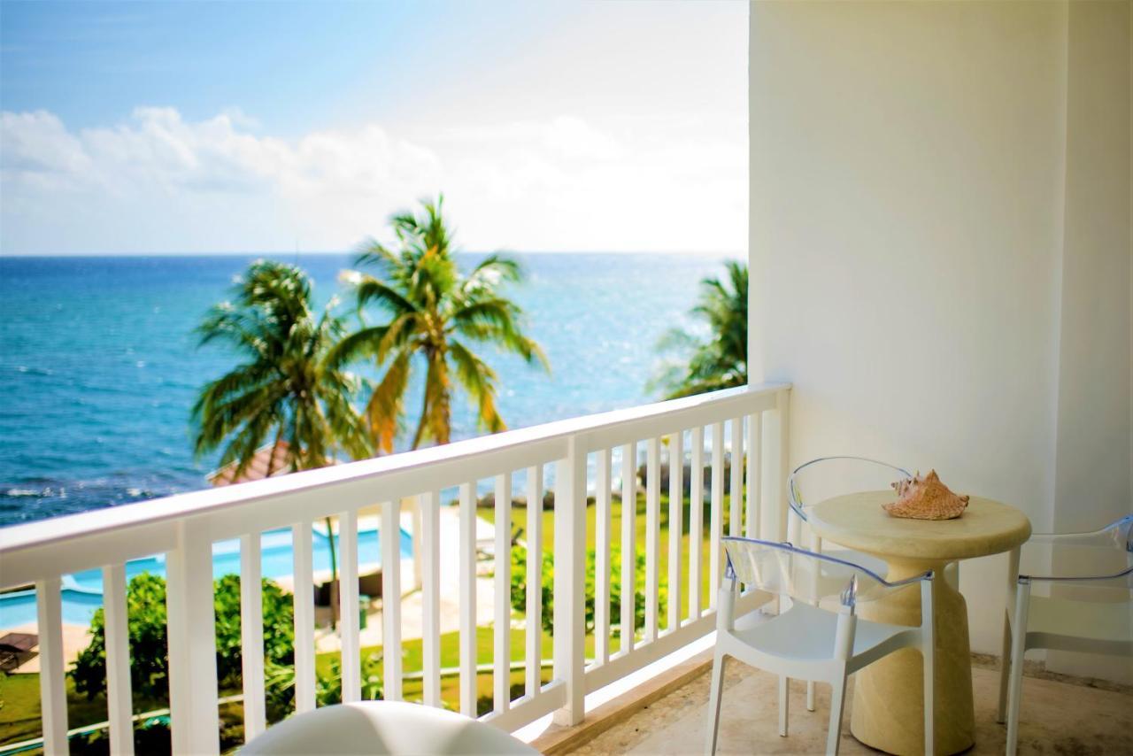 Whispering Seas Oceanfront Suite Ocho Rios Esterno foto