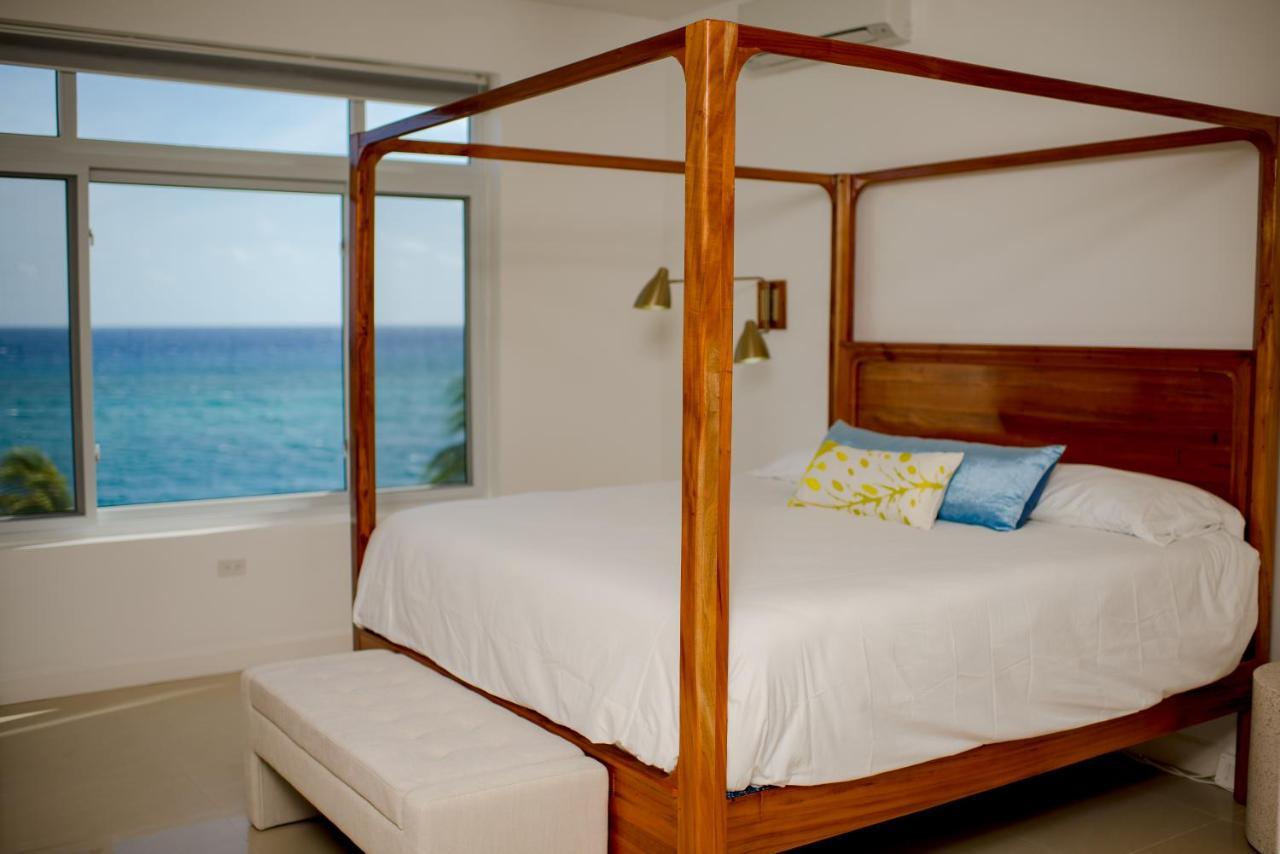 Whispering Seas Oceanfront Suite Ocho Rios Esterno foto